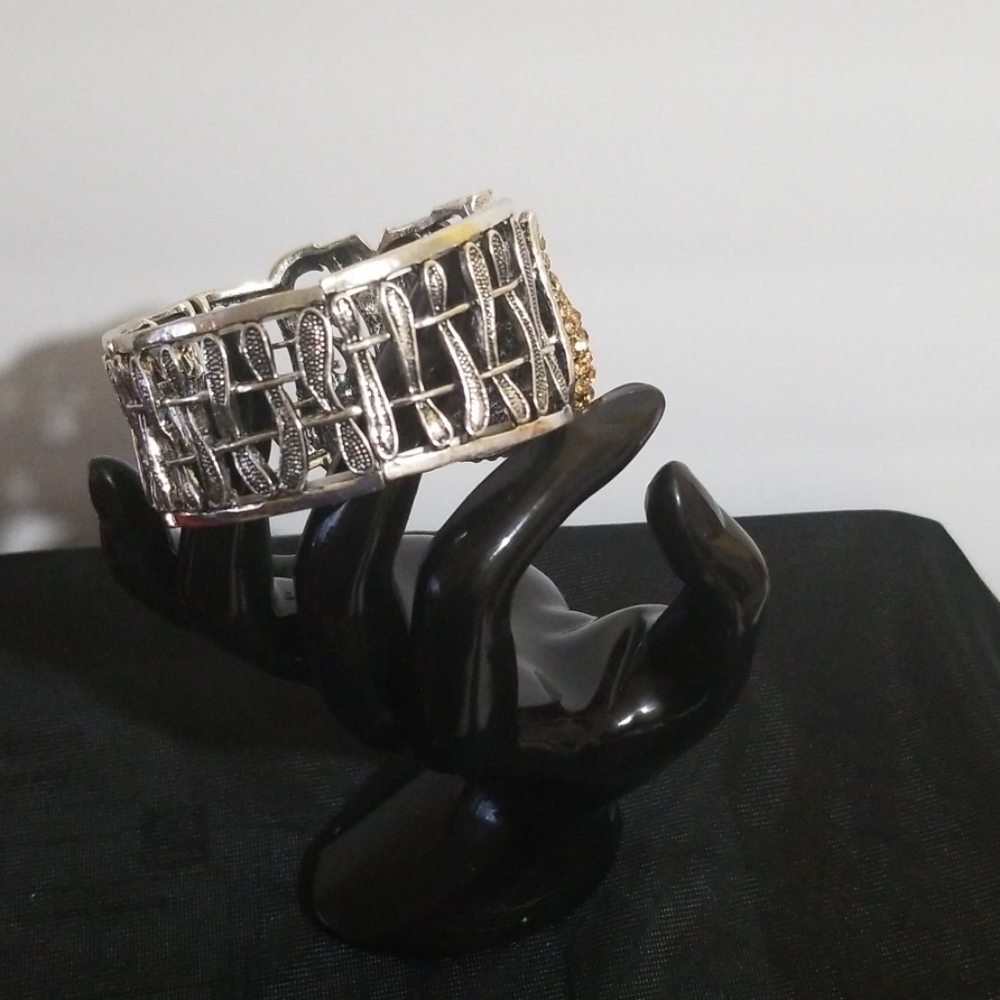Bracelet - Picture 3 of 8